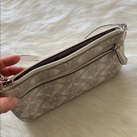 Coach | white patent leather monogram wristlet - Picture 8 of 16